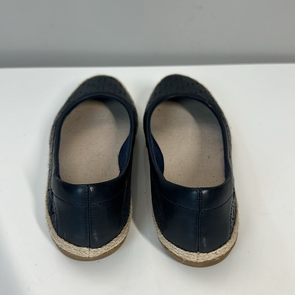 Clarks Collection Perforated Slip On Flats Danelly Art Navy Size 8W - Picture 7 of 14